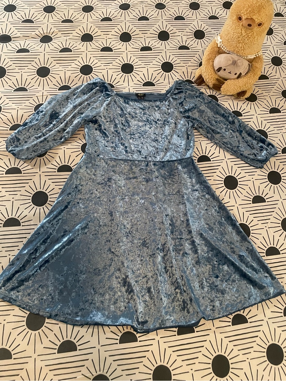 Pretty Forever 21 Girls Crushed Blue Velvet Fit&Flare Dress (Girl’s Sz. 11/12)